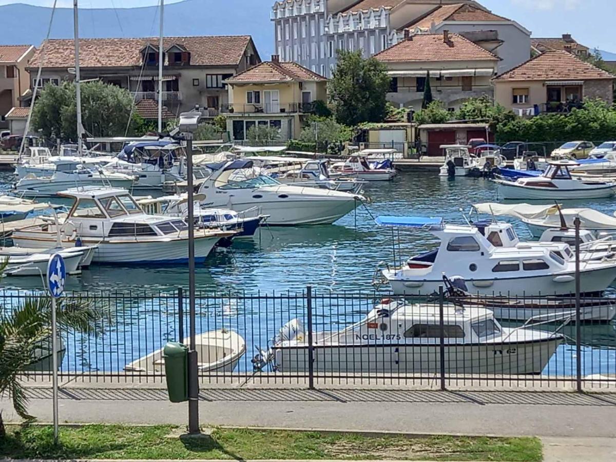 Apartament Old Marine House Tivat Zewnętrze zdjęcie